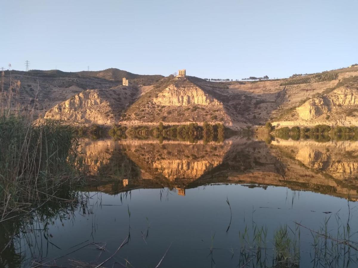 R U Ready Fishing, River Ebro Мекиненса Экстерьер фото